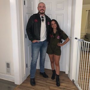 DIY Women’s TOP GUN MAVERICK Halloween Costume